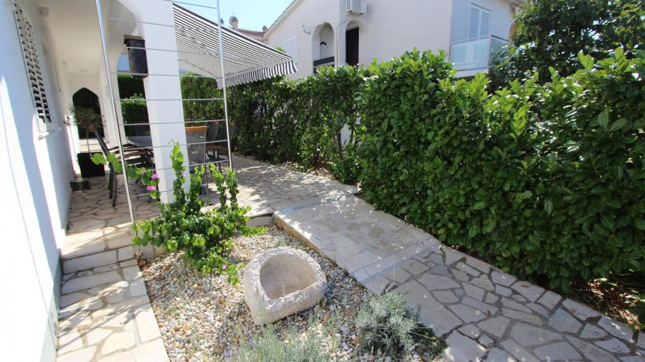 Apartments Adrijana Malinska Buitenkant foto