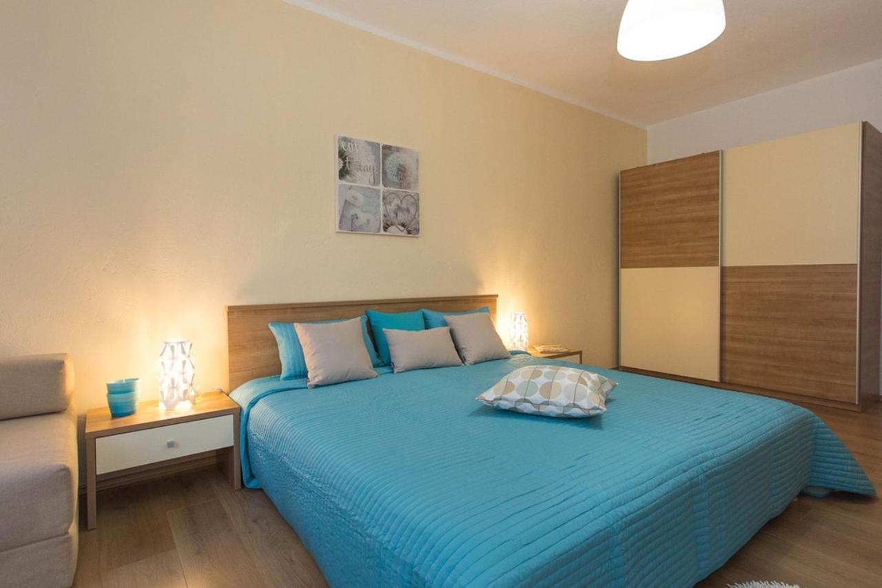 Apartments Adrijana Malinska Buitenkant foto